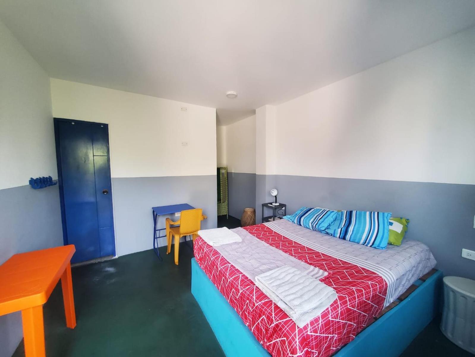 Hotelito La Aventura, Ac Private Wc Rooms Near The Old Town, No Tax Cartagena Exterior photo