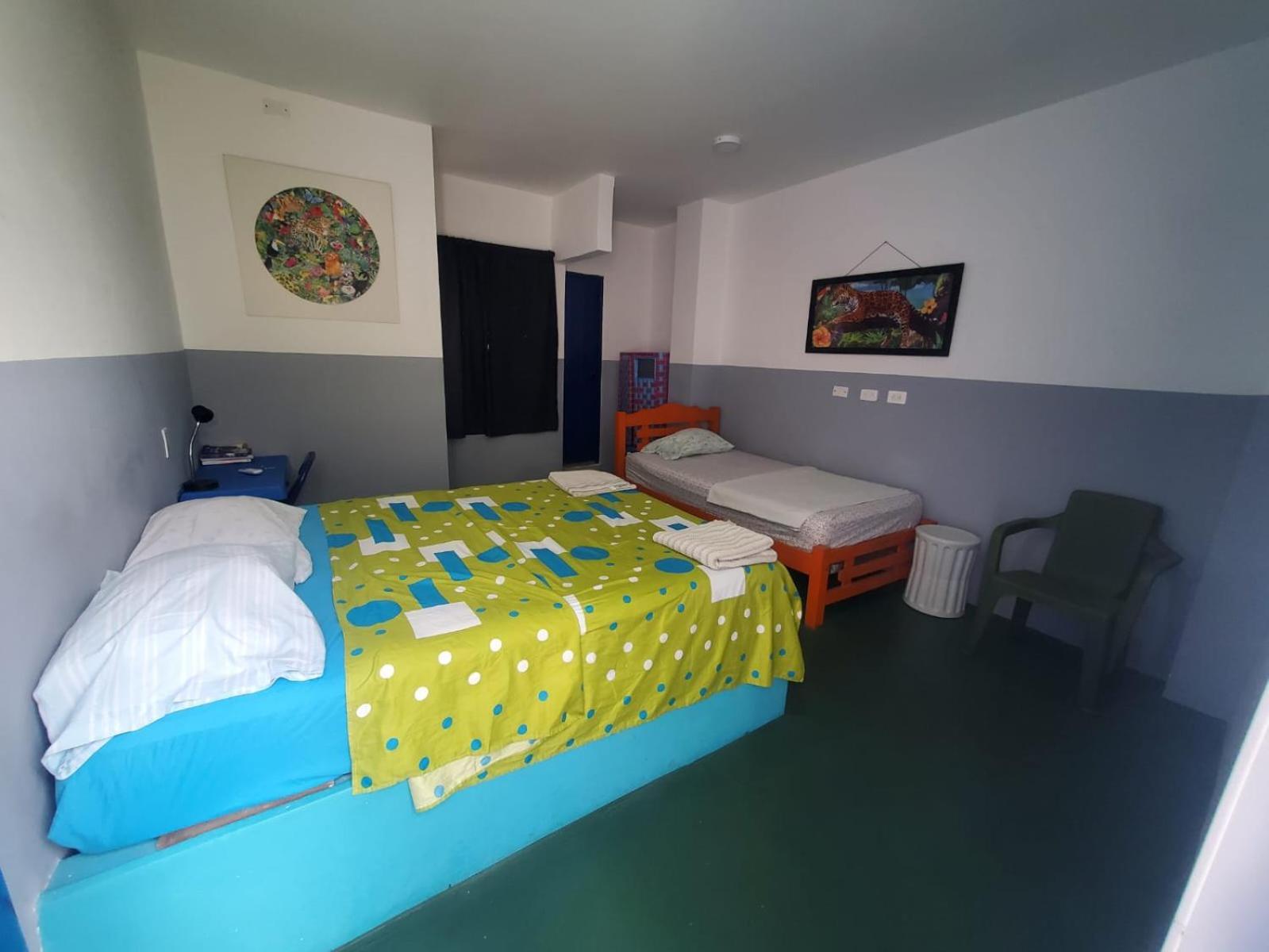 Hotelito La Aventura, Ac Private Wc Rooms Near The Old Town, No Tax Cartagena Exterior photo