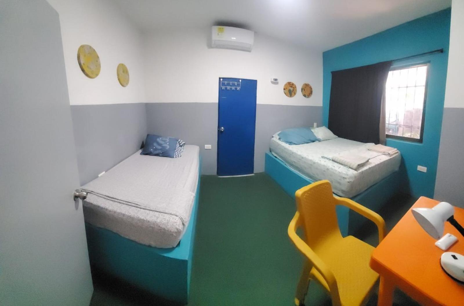 Hotelito La Aventura, Ac Private Wc Rooms Near The Old Town, No Tax Cartagena Exterior photo